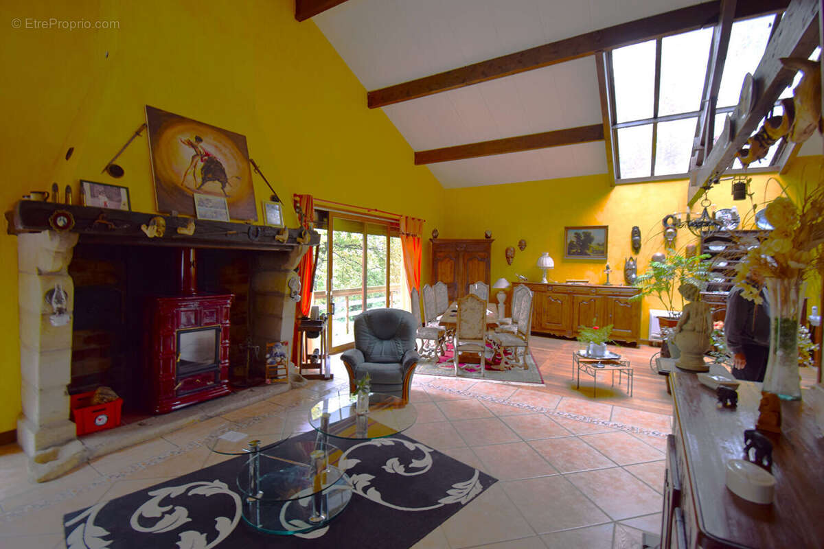 Maison 162 m² à Pimbo  - photo 2