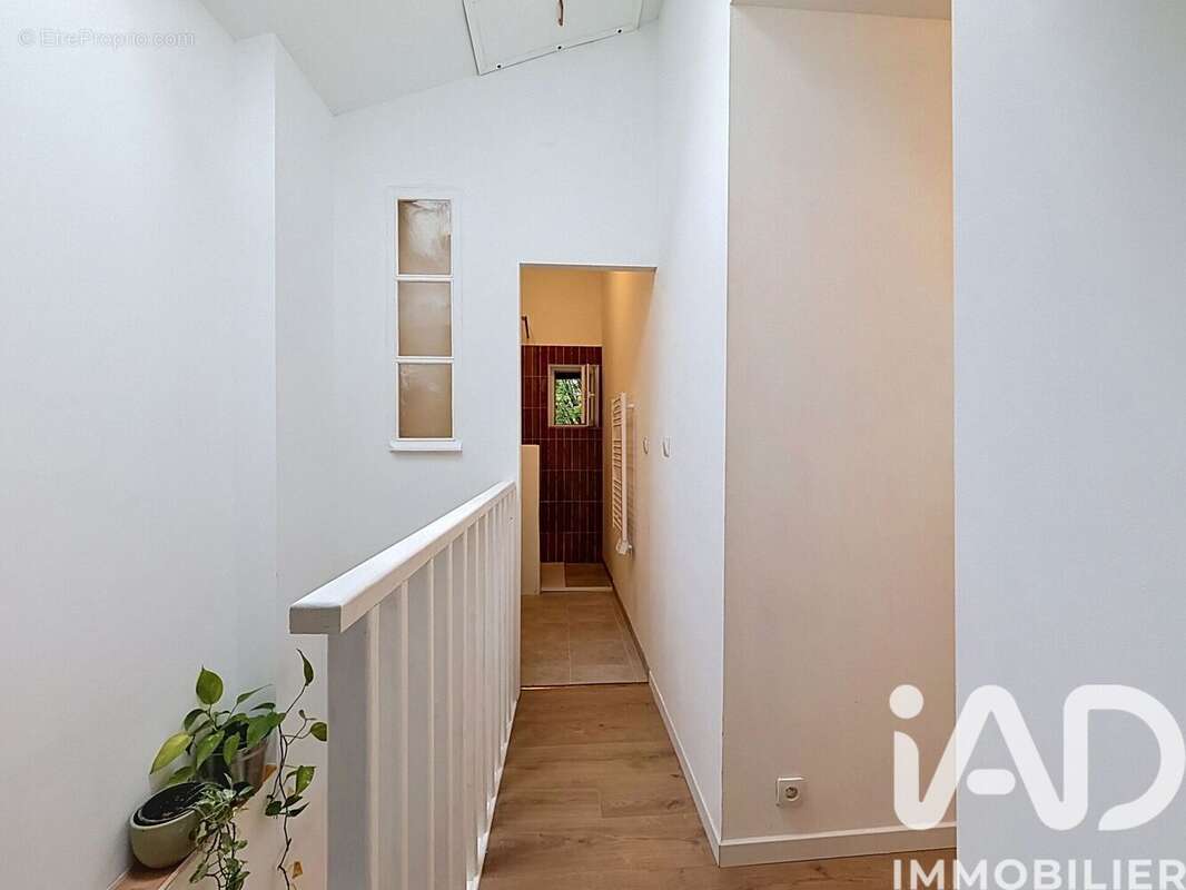 Maison 55 m² à Ozillac  - photo 6