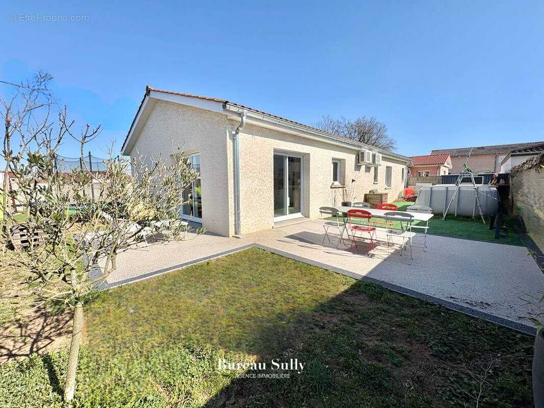 Maison à MONTMERLE-SUR-SAONE