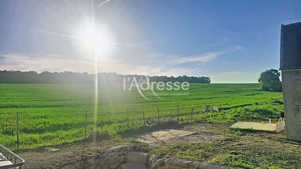 Maison à JOUY-LE-CHATEL