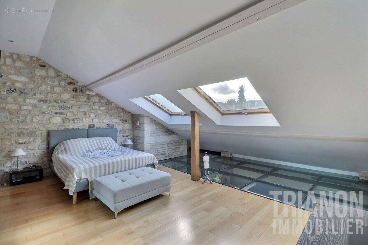 Maison à VERNEUIL-SUR-SEINE