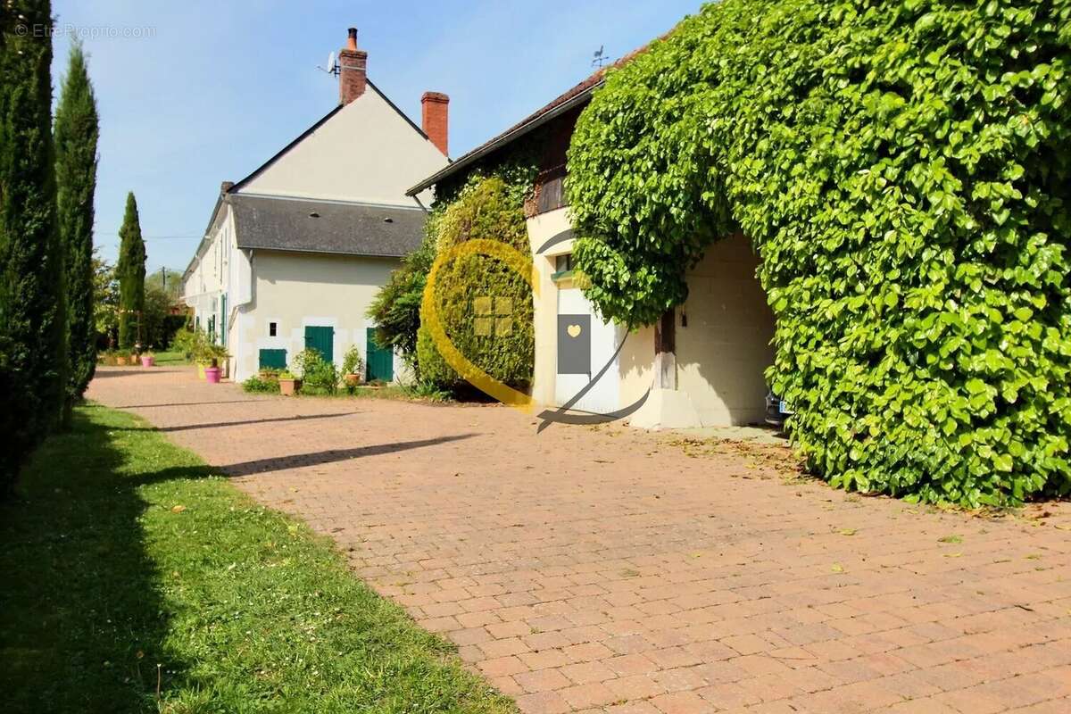 Maison à CREZANCY-EN-SANCERRE