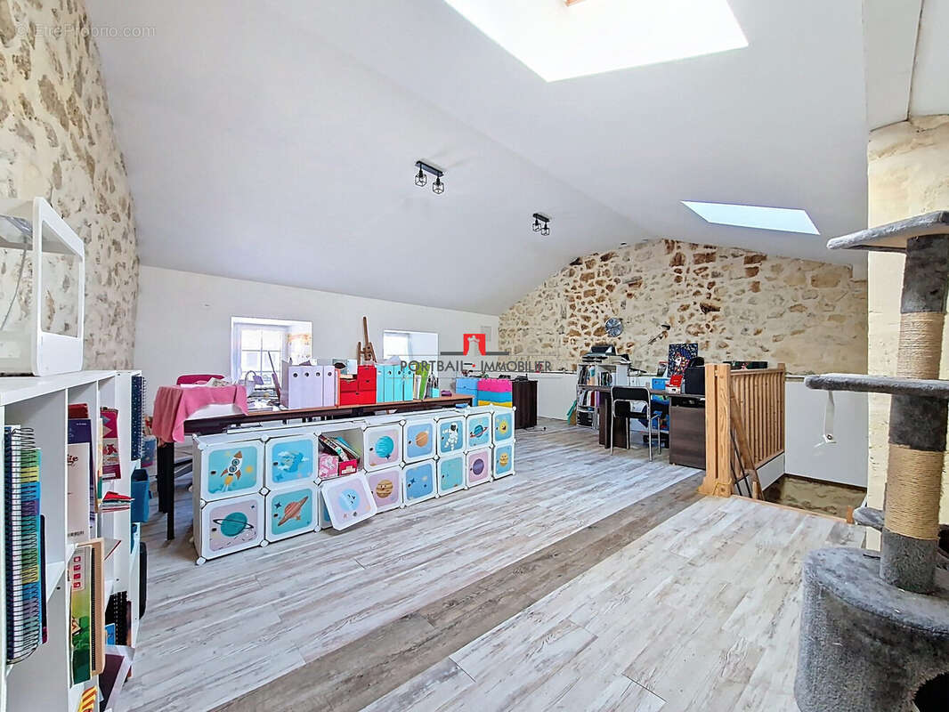 Maison à SAINT-ANDRE-DE-CUBZAC