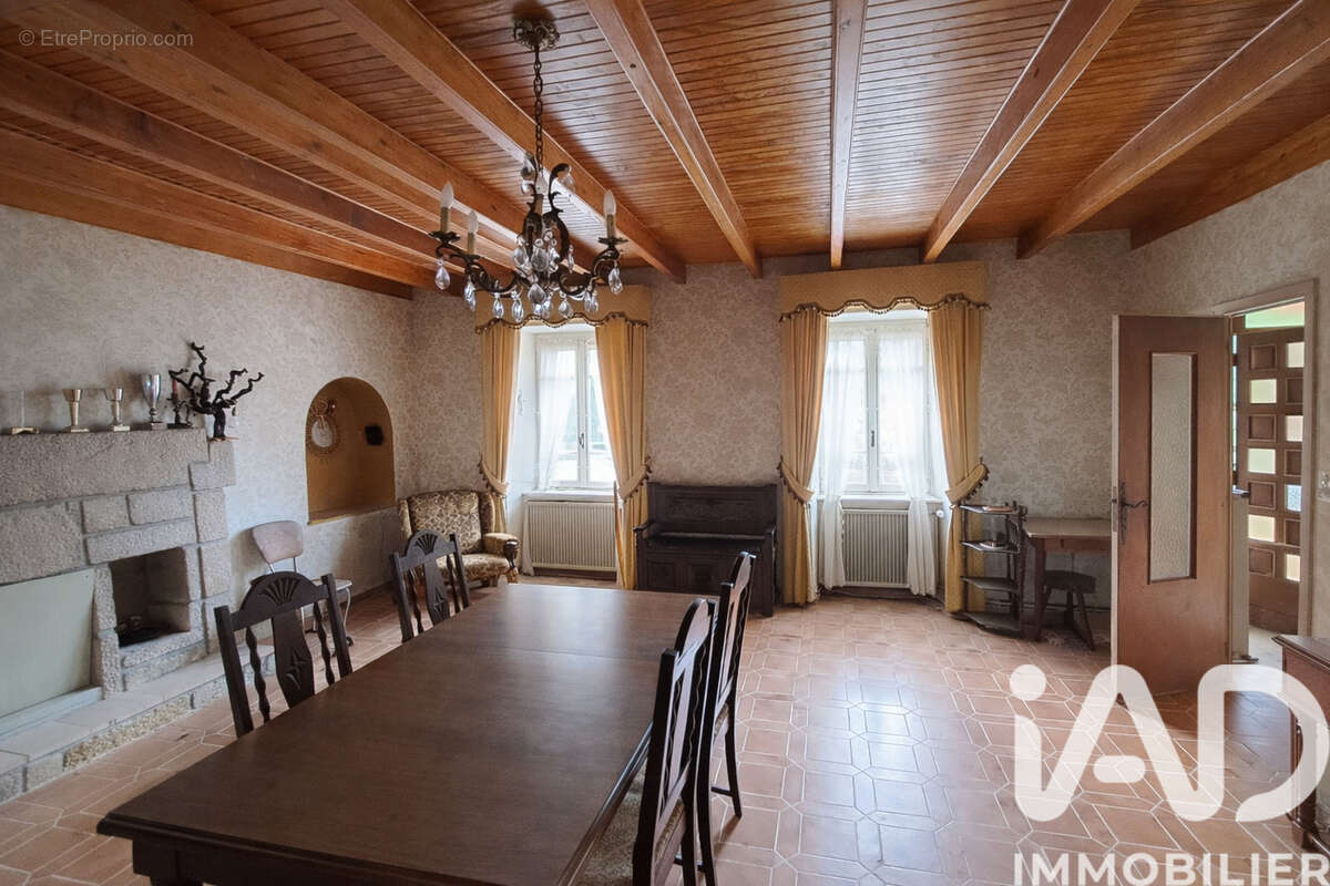 Photo 8 - Maison à SAINT-CARADEC