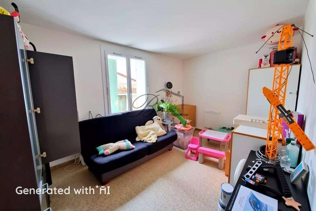 Maison à LA BASTIDE-DES-JOURDANS