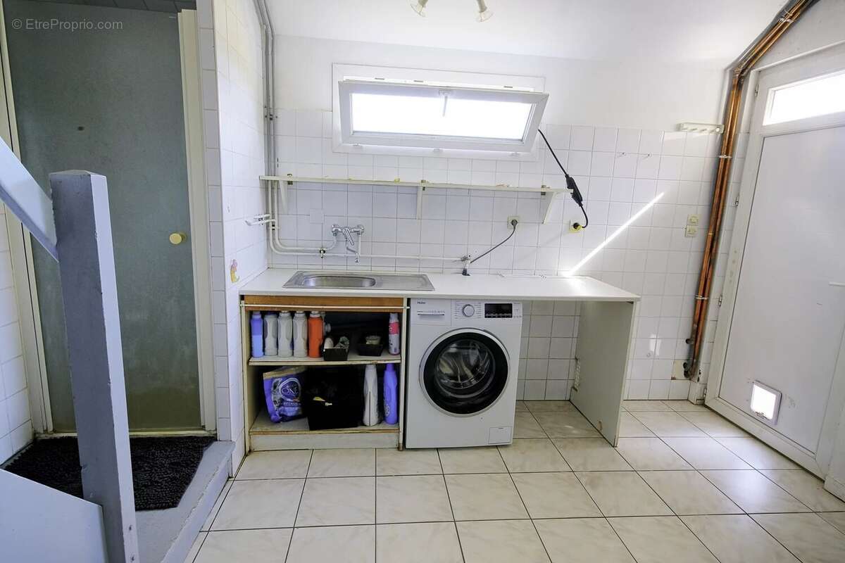 MOULINS EN BESSIN - Ensemble immobilier (maison & dépendance) - photo 13