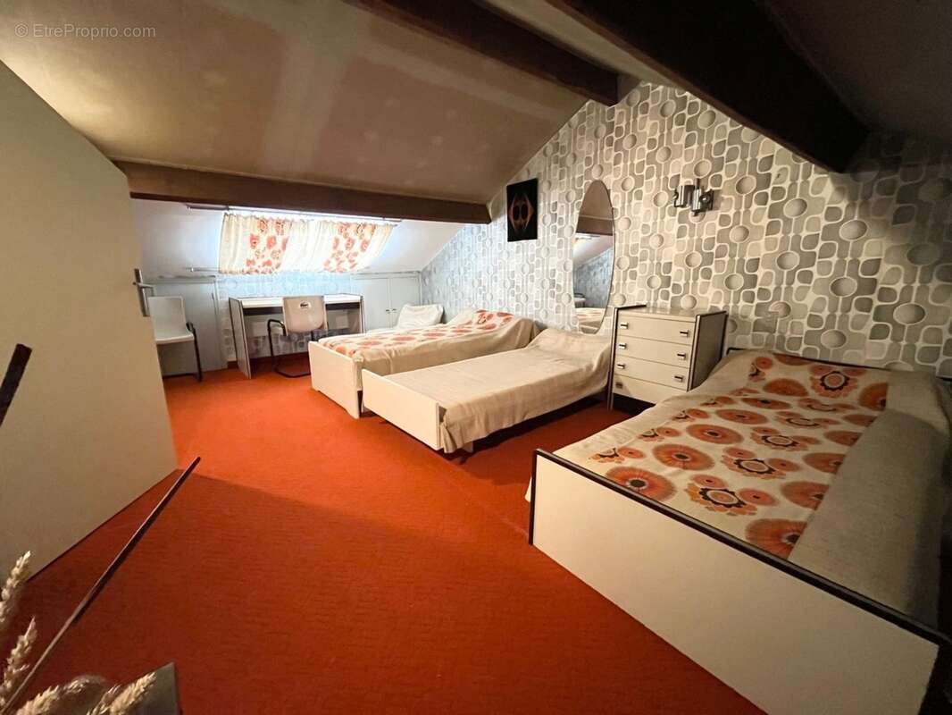 Béziers Champs de Mars – Maison de ville 125 m² avec patio, terrasse et grand garage - photo 16