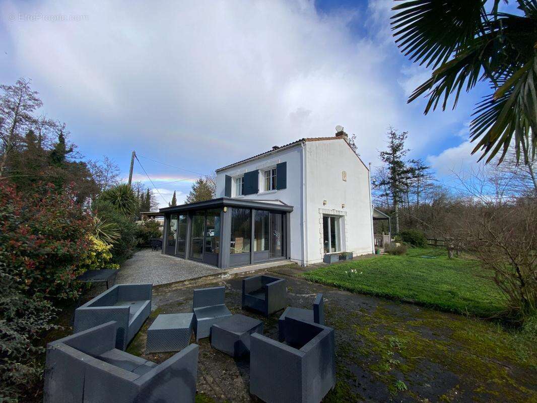 Maison à LES MATHES