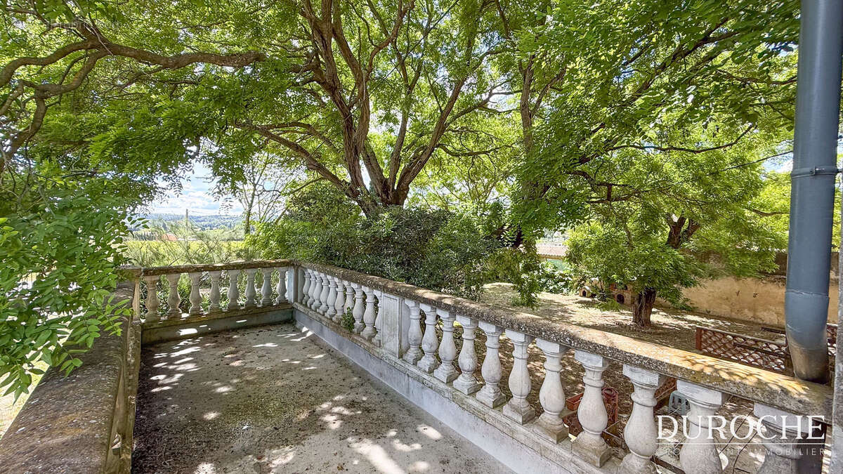 Maison à COURTHEZON