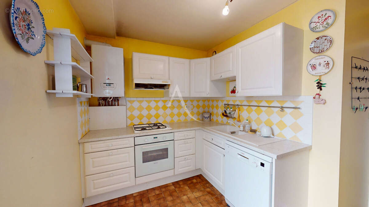 Maison à SAINT-JEAN-DE-BRAYE