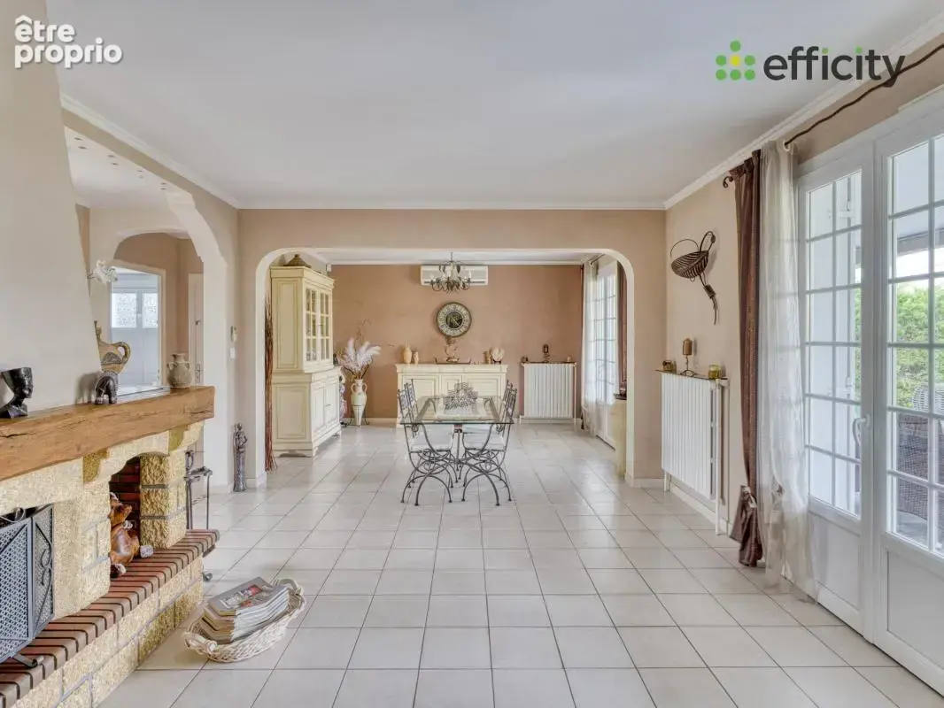Maison 9 pièces 205 m² à vendre à Chavanoz (38230) - photo 5