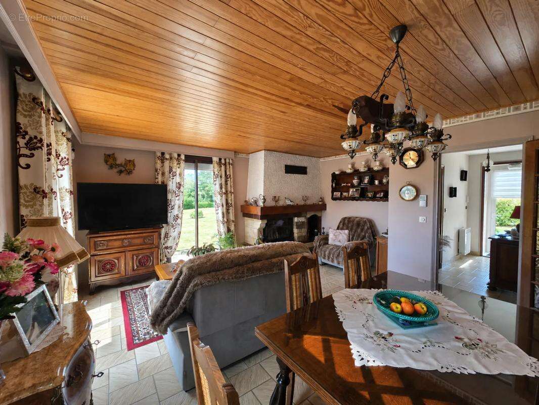 Maison de 5 pièces de 143 m² à Chevannes-Changy - photo 10
