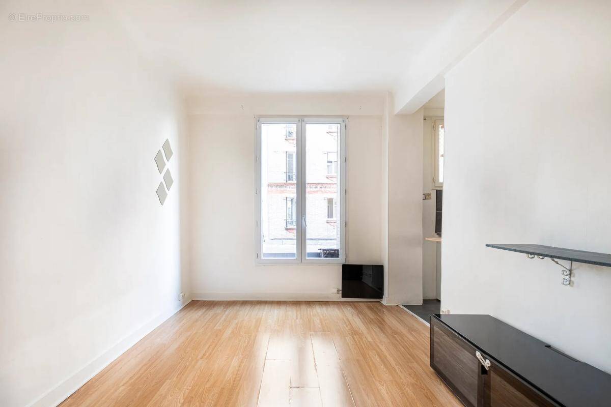 Appartement à PARIS-19E