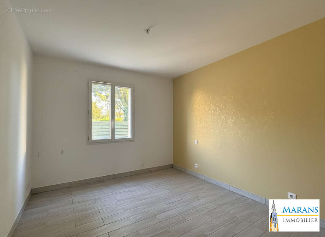 Maison à SAINT-SAUVEUR-D'AUNIS