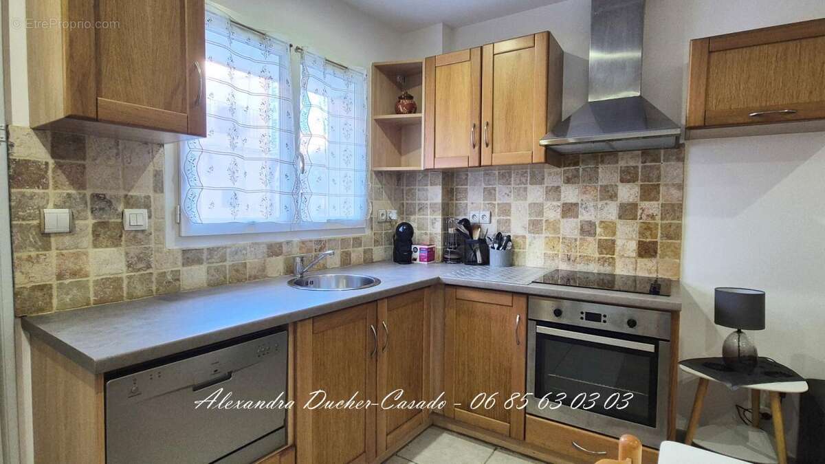 Appartement à PEYRUIS