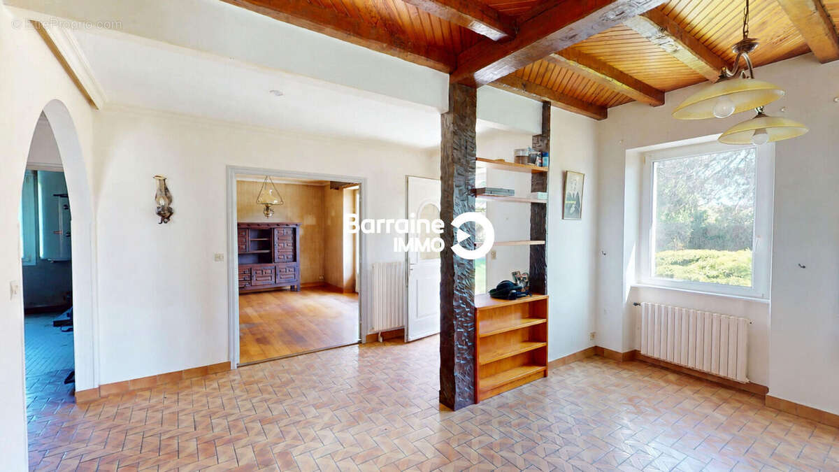 Maison à SANTEC