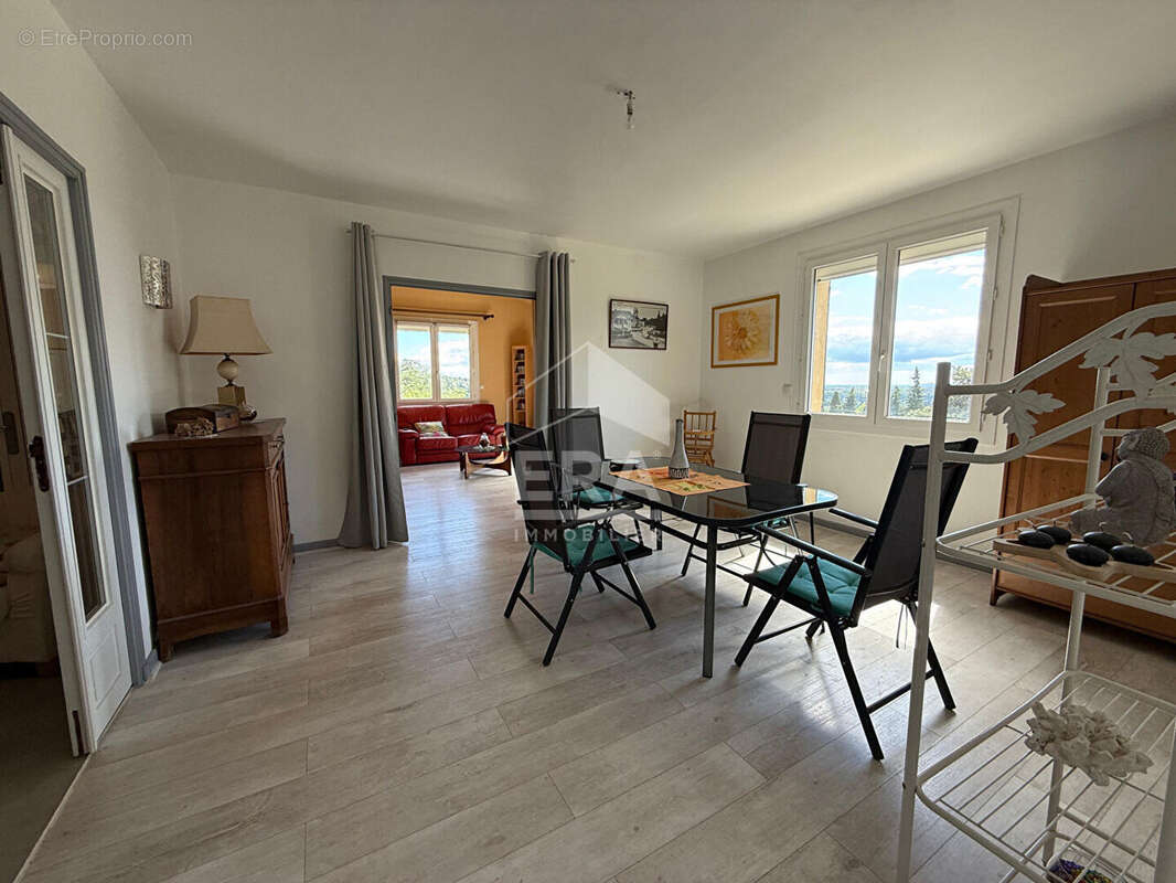 Maison 200m² à châteauneuf-de-gadagne - photo 7