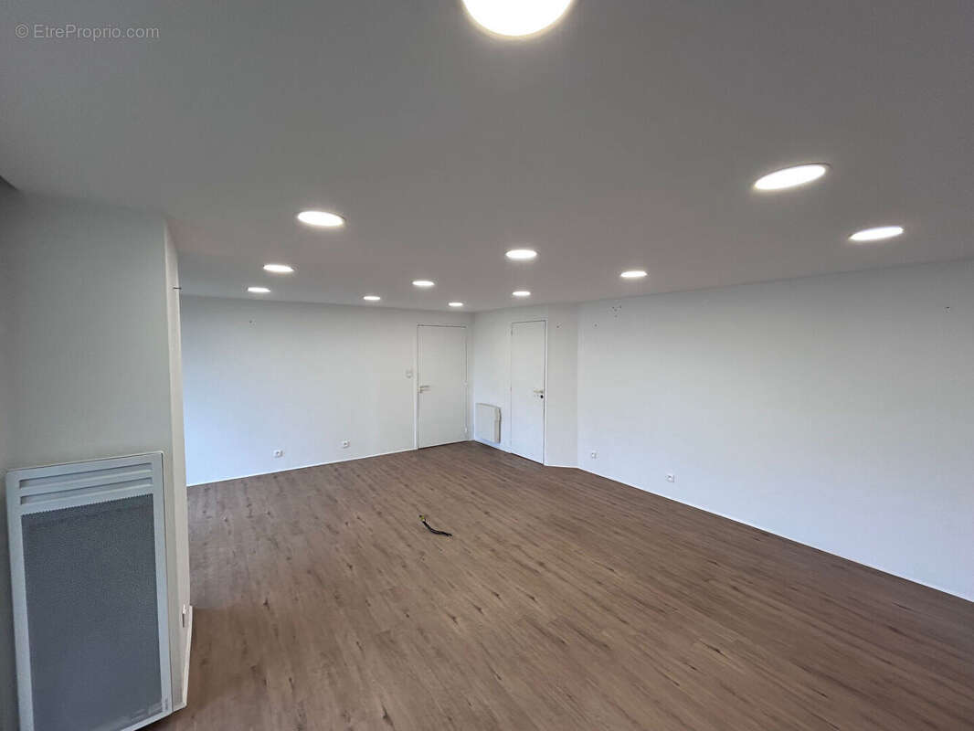 Local commercial Quimper  Sud 30 m2 - photo 4