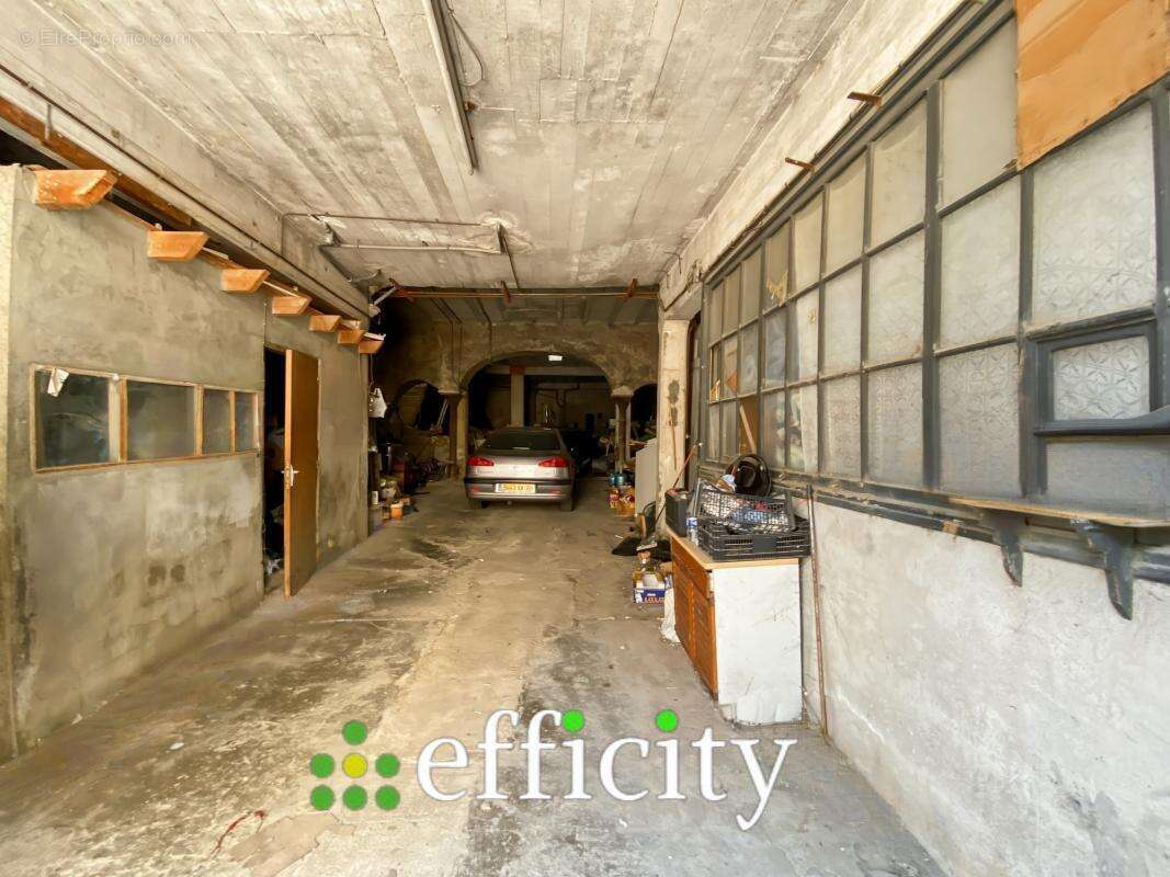Appartement 350 m² à Ales  - photo 3