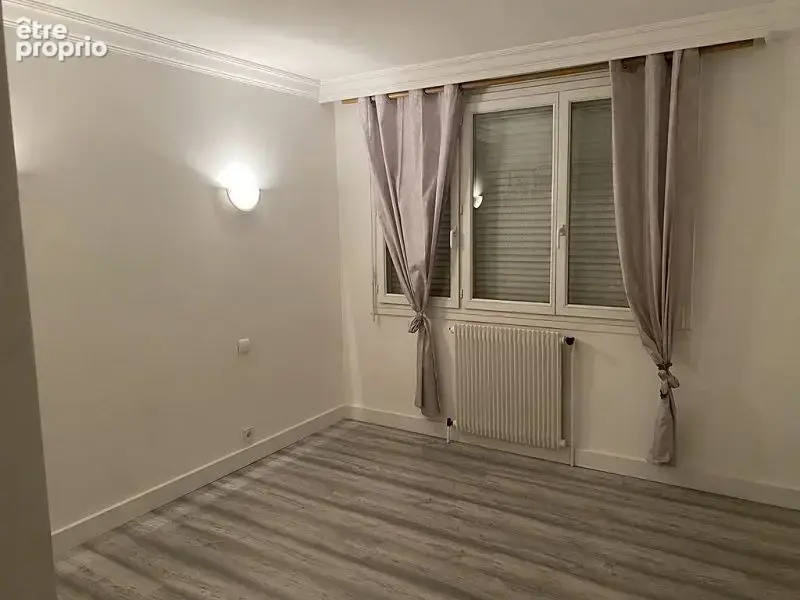 Appartement 93 m² à Saint-Etienne  - photo 8