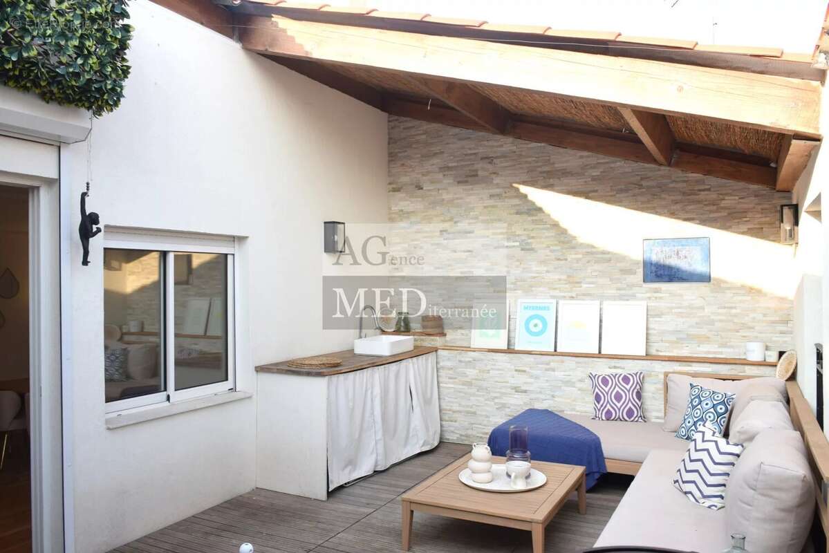 Appartement à MANDELIEU-LA-NAPOULE