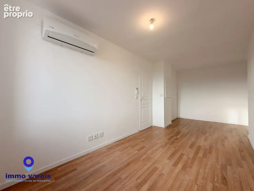 Pierrefeu-du-var - appartement t2 renove avec vue degagee - photo 4