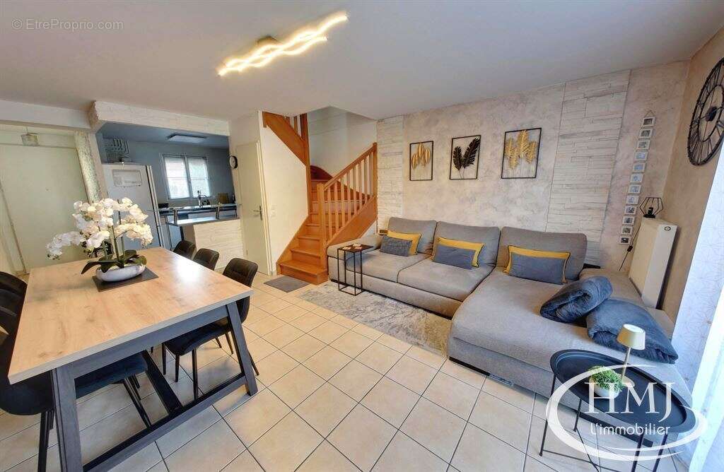 Maison à LISSES