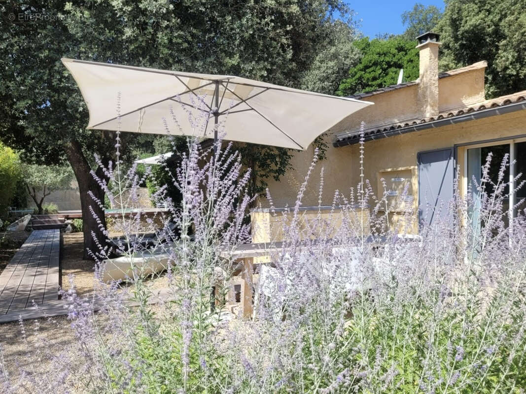 Maison à UZES