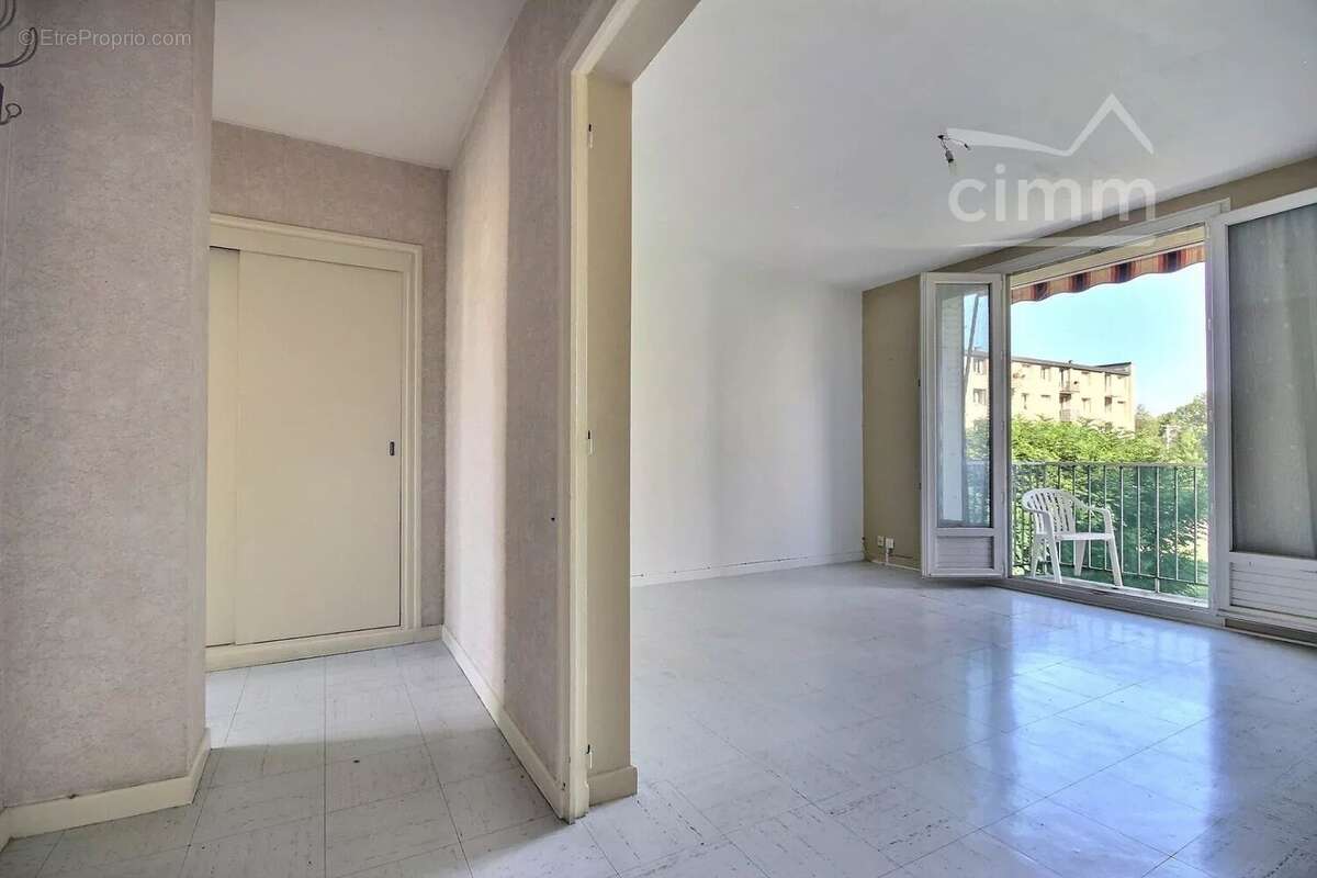 Appartement à LE TEIL