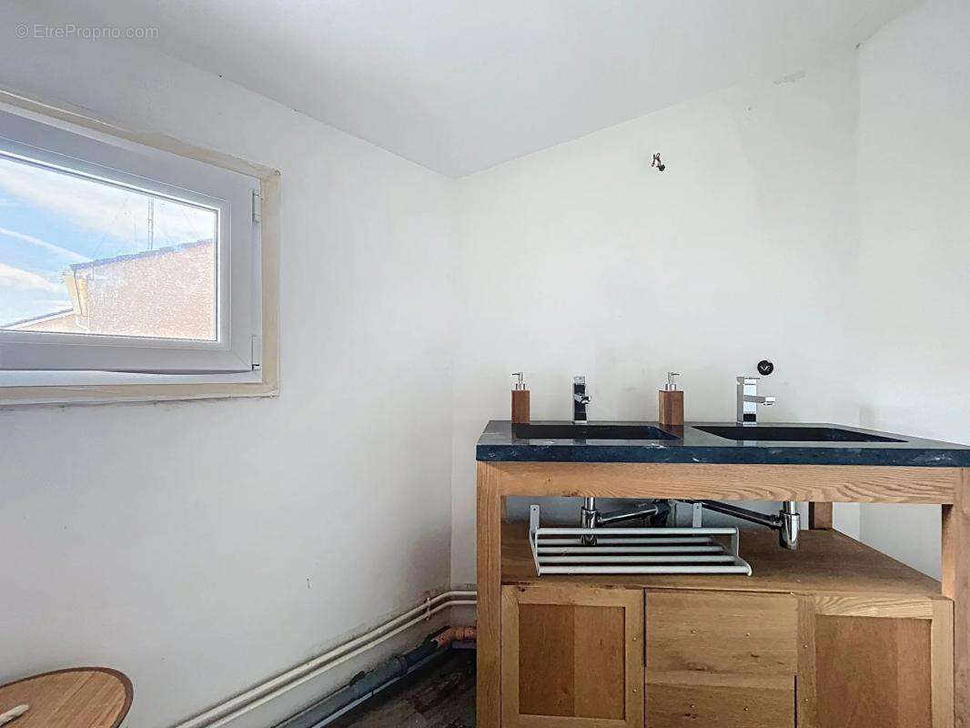 Maison à MONTIGNY-LE-BRETONNEUX