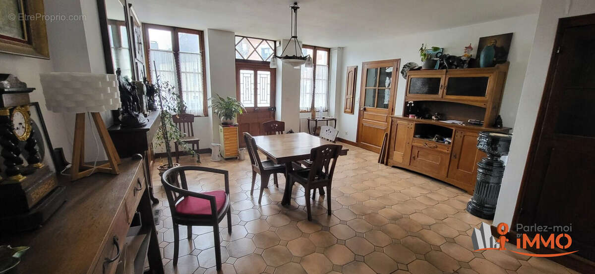 Maison à SAINT-SAUVEUR-EN-PUISAYE