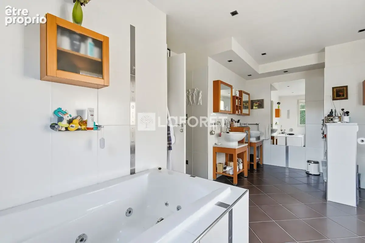 Maison Ville -d'Avray 10 pièces 380m² - photo 9