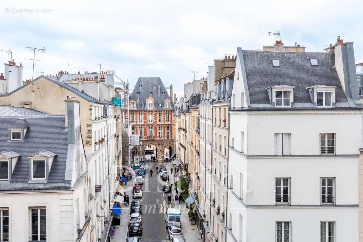 Appartement à PARIS-4E