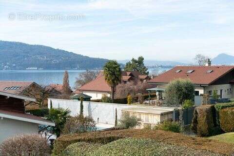 Maison à VEYRIER-DU-LAC