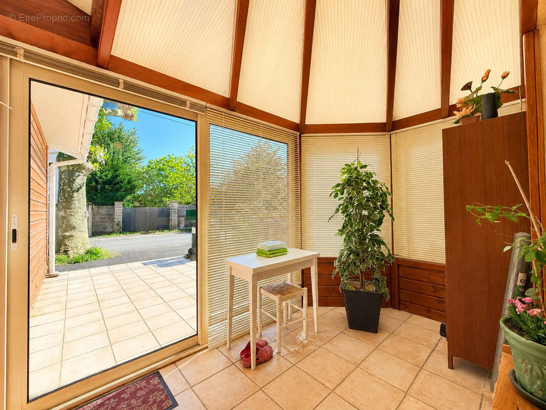 Appartement à ARES