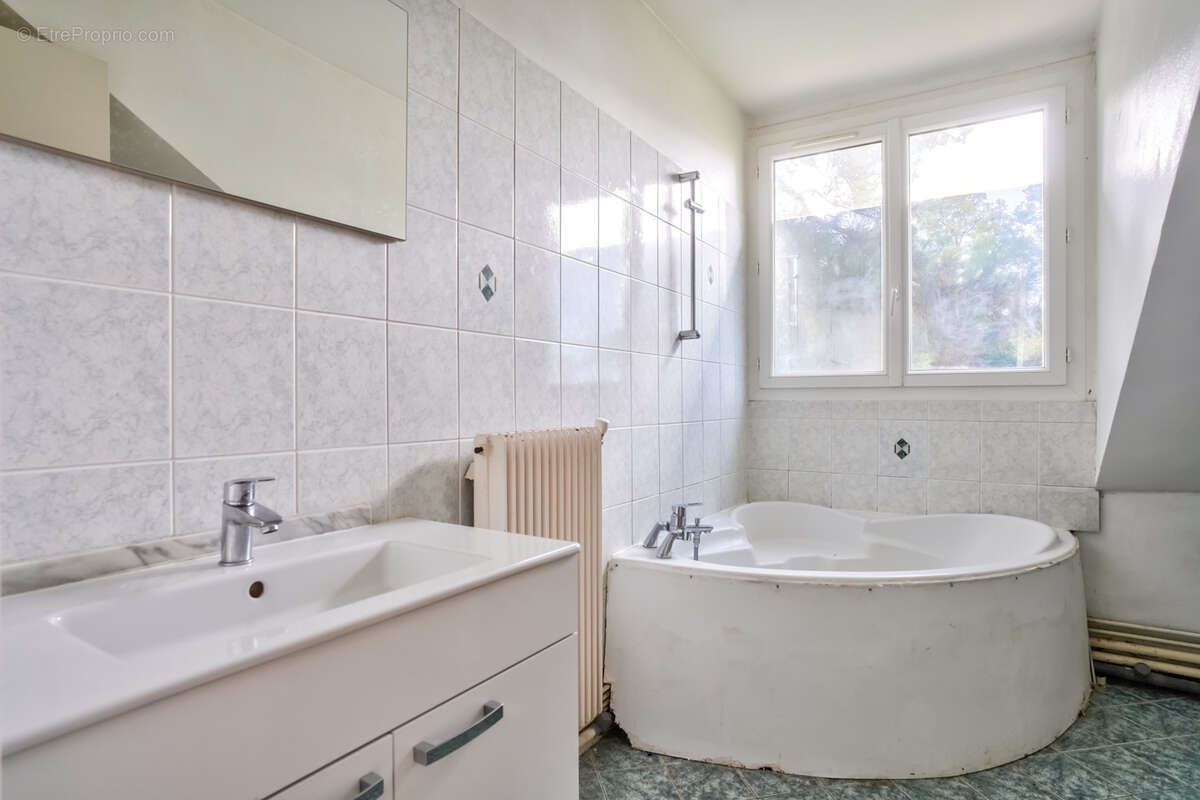 Maison à LE VESINET