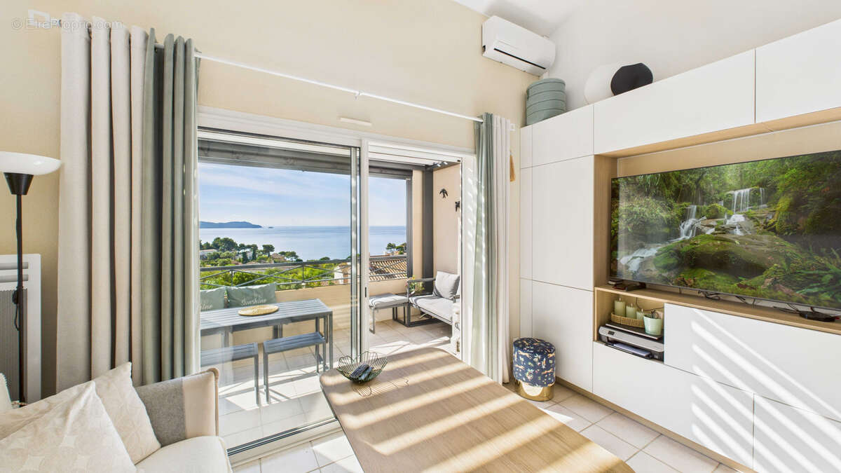 Appartement à CARQUEIRANNE