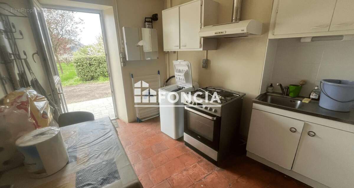 Maison à NEUVY-EN-CHAMPAGNE