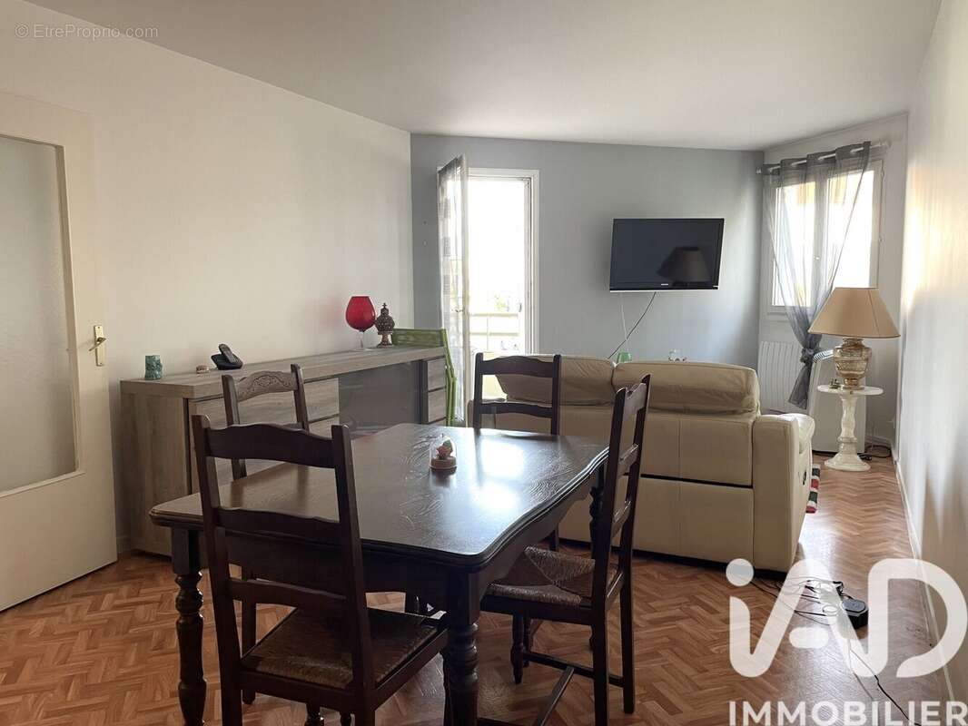 Photo 7 - Appartement à BEAUCHAMP