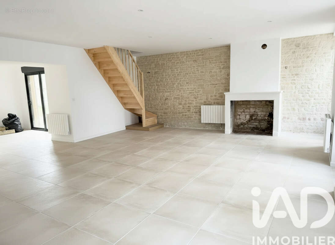 Photo 3 - Maison à MAUZE-SUR-LE-MIGNON