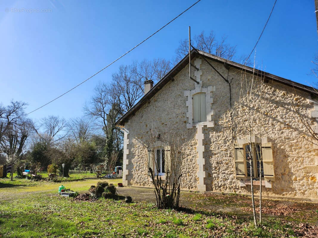 Maison à BEAUPOUYET
