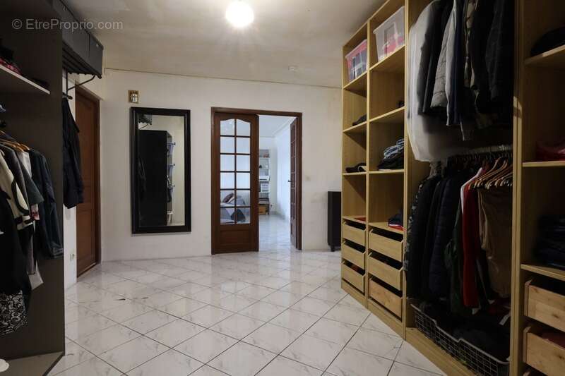 Maison à MONTMIRAIL