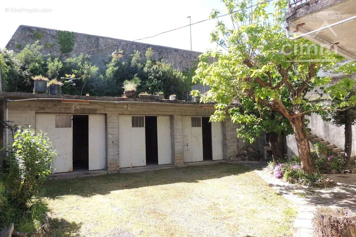 Maison à LABEGUDE
