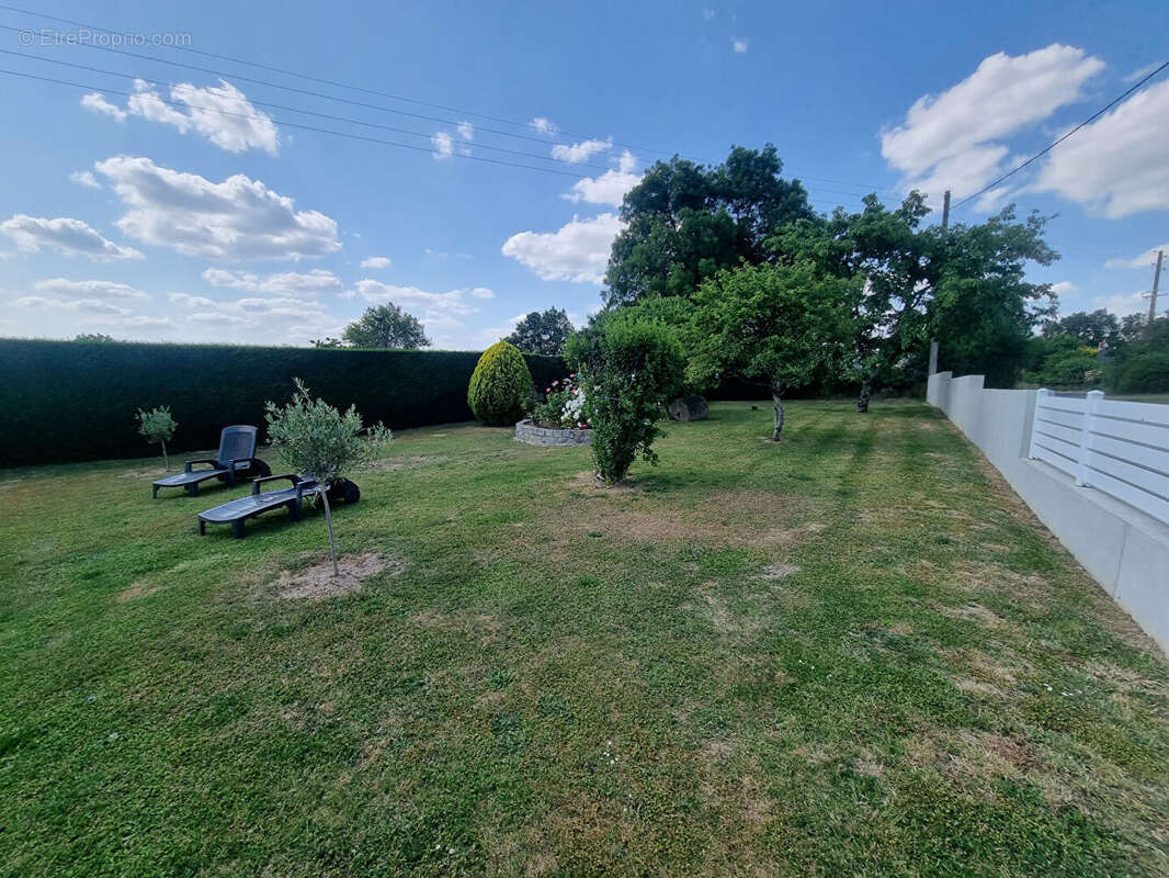 Maison à SAINT-AUGUSTIN-DES-BOIS