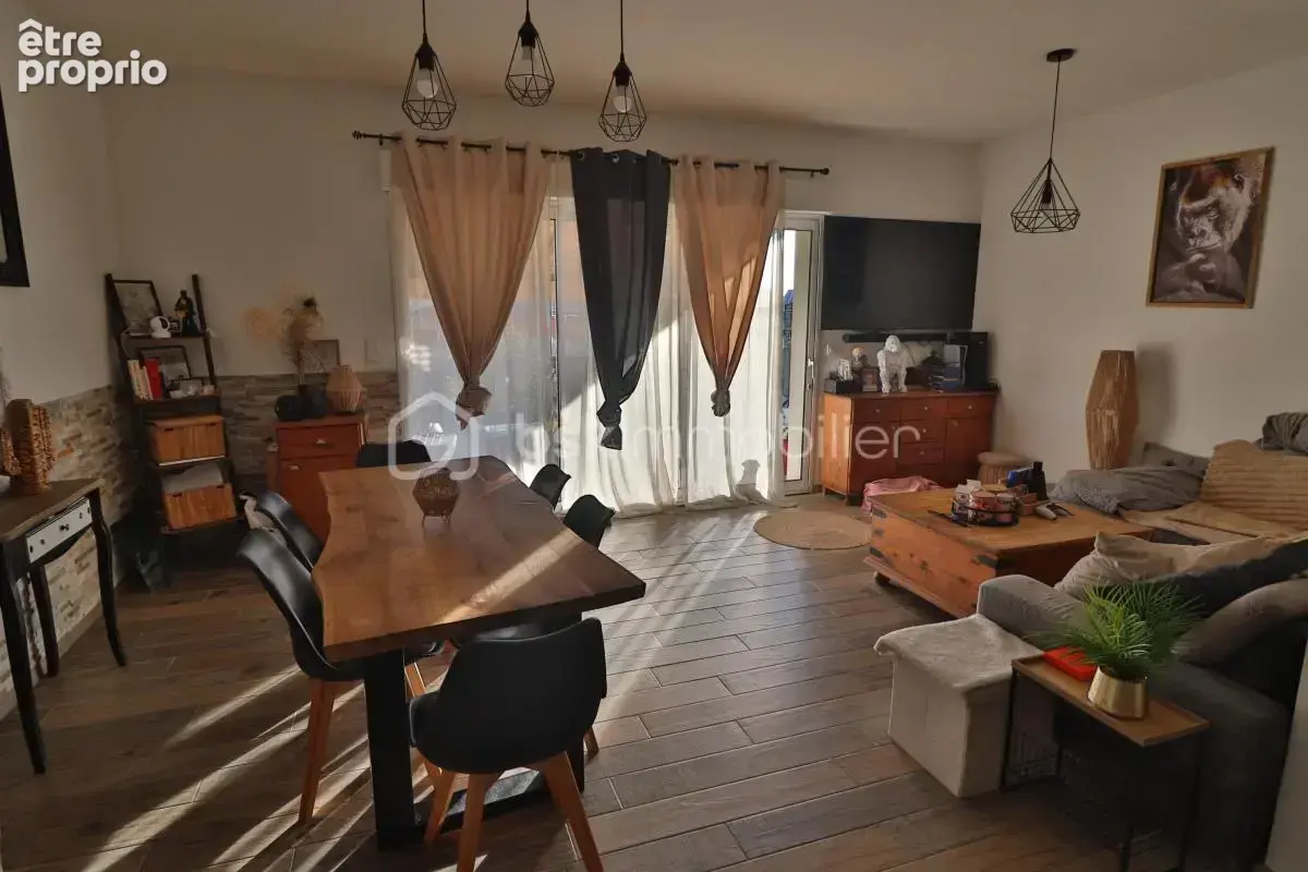 Maison R+1, 112m² habitable sur 320m² de terrain, 3 chambres, piscine - photo 4