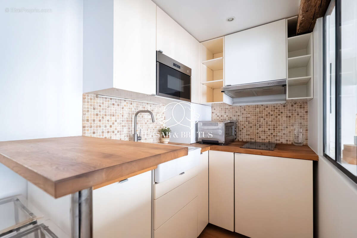 Appartement à PARIS-11E