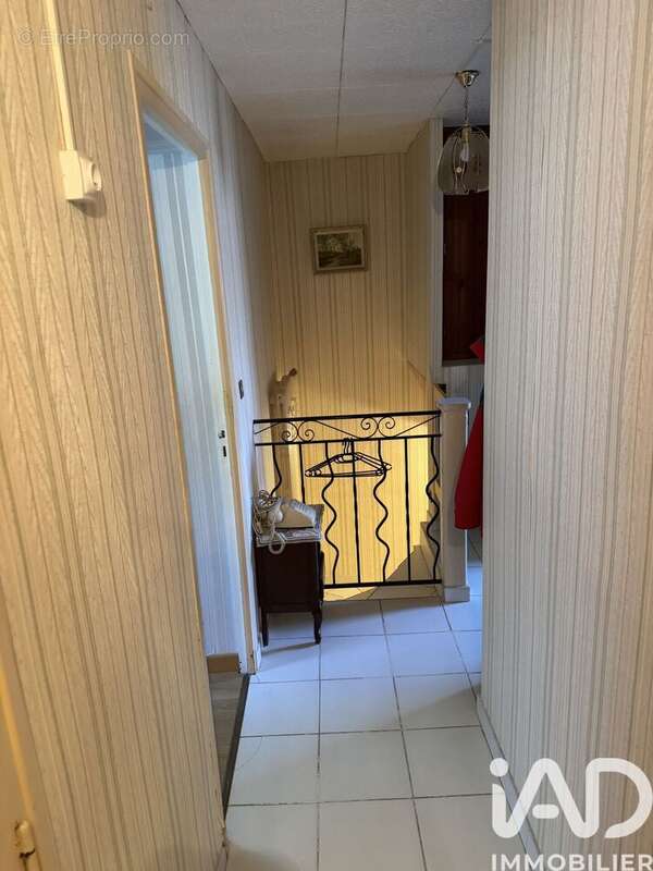 Maison 116 m² à Volx  - photo 9