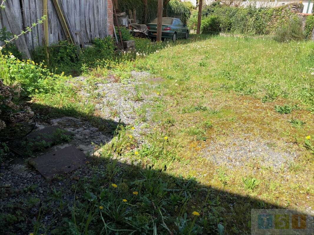 Maison à SAINT-LAURENT-DE-NESTE