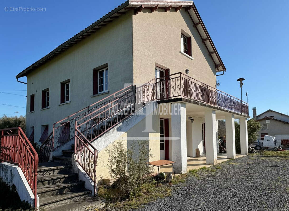 Maison à LA CHAPELLE-FAUCHER