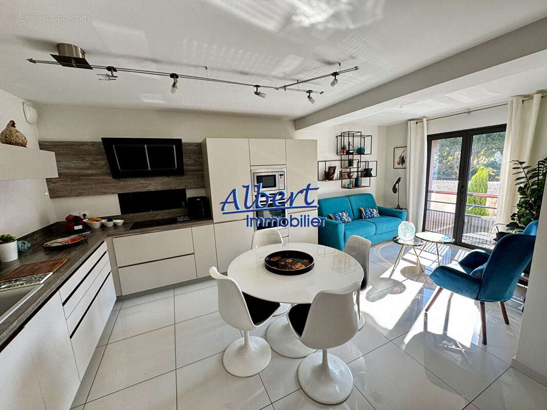 Appartement à SANARY-SUR-MER